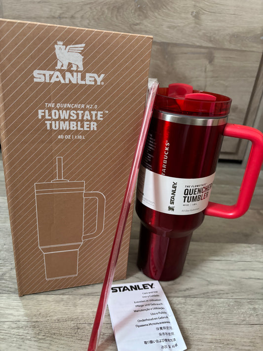 Stanley Cup Red 40oz Quencher H2.0 FlowState 40oz Tumbler with Lid and Straw - Christmas Red