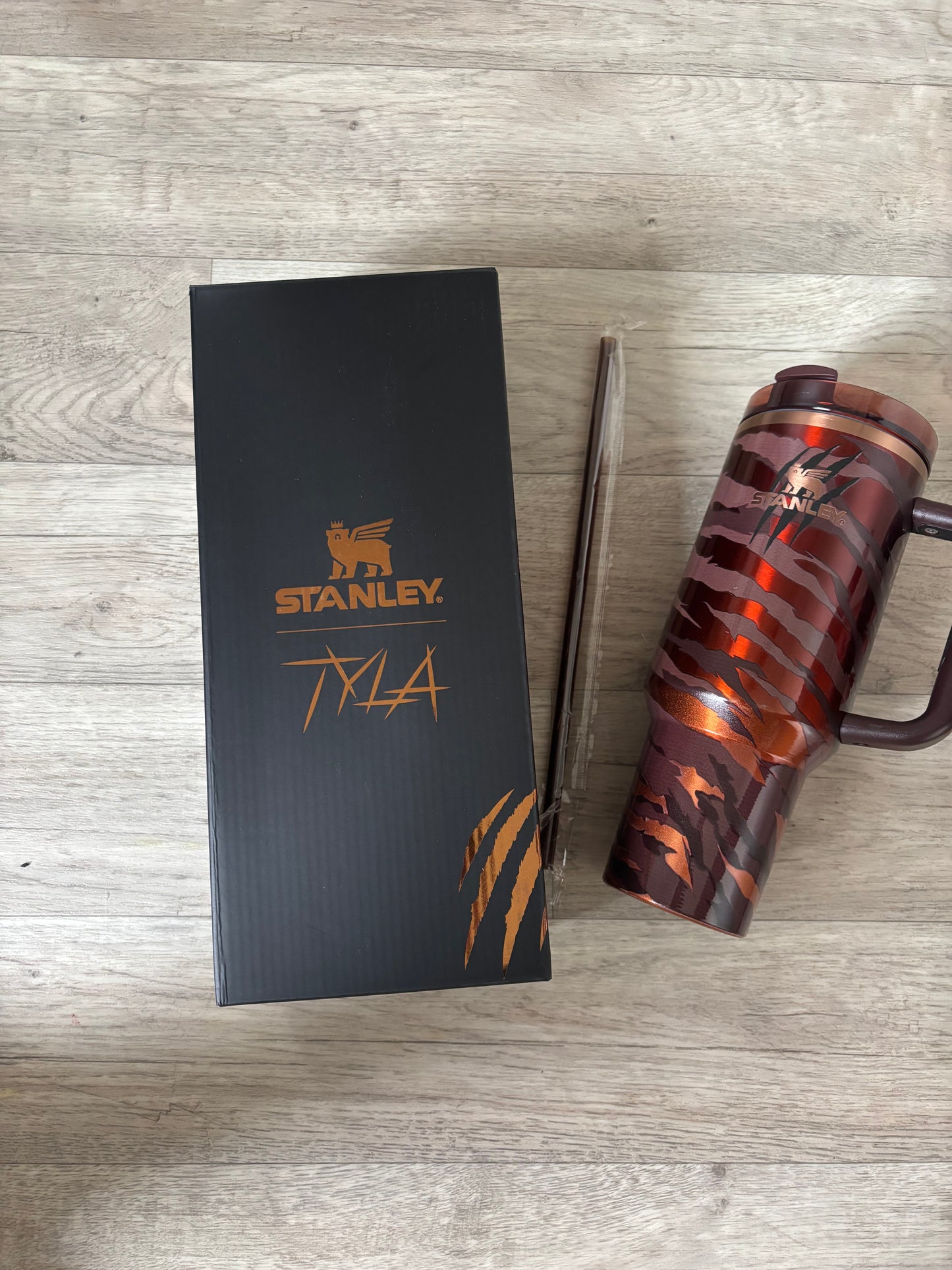 Stanley x TYLA TYGER Flowstate Quencher 40oz Tumbler Bronze