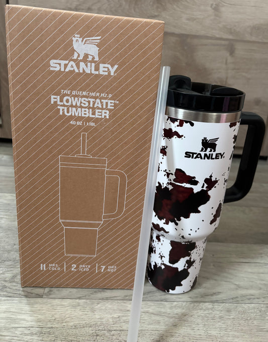 Gourde Stanley The Quencher H2.0 Flowstate™ Tumbler – 1,18 L (40 oz) – Édition spéciale camo blanc/bordeaux